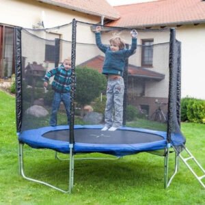 Didelis 250 cm sodo batutas su apsauginiu tinklu ir kopetėlėmis